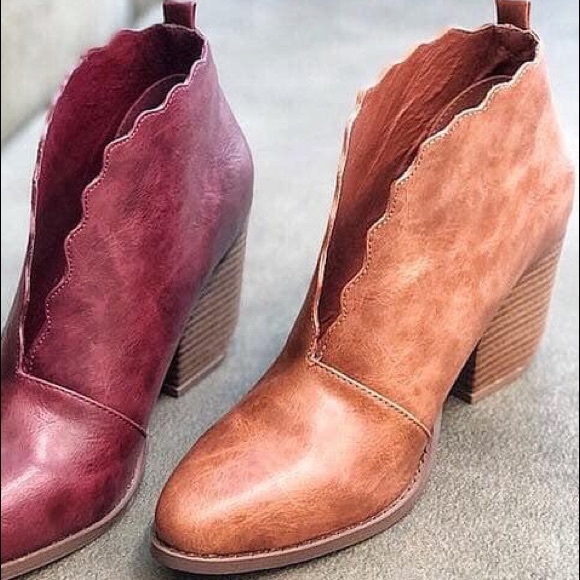 Whiskey Scalloped Booties - sold out - Picture 2 of 3